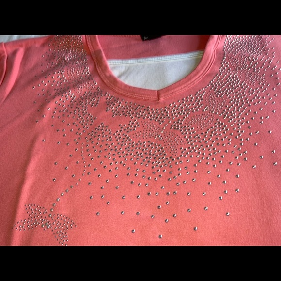 Tunic - Picture 2 of 4